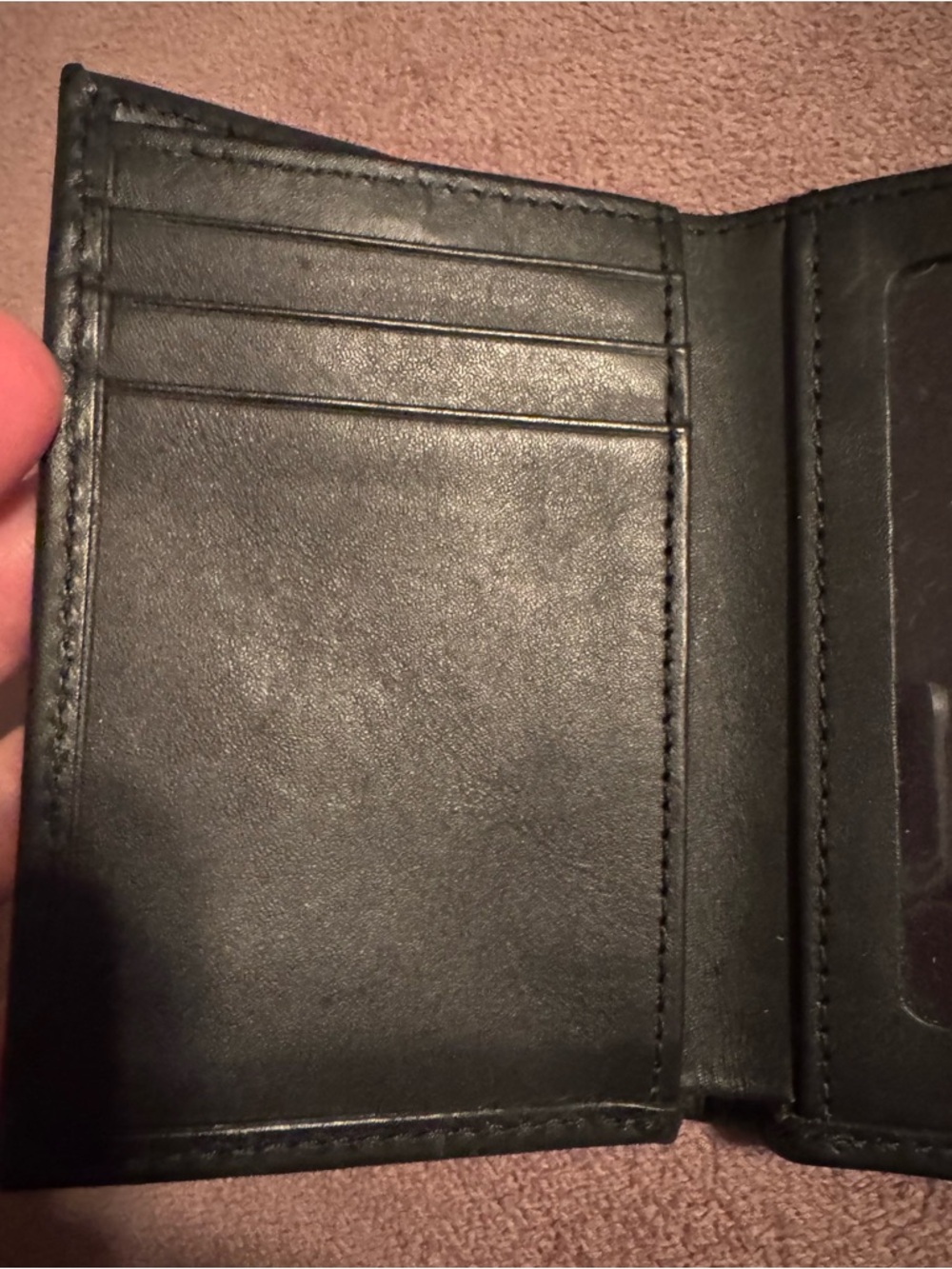 Dakota Black Leather Trifold Wallet - Picture 6 of 15